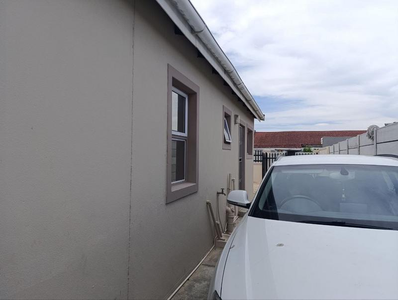 To Let 2 Bedroom Property for Rent in Malibu Village Western Cape